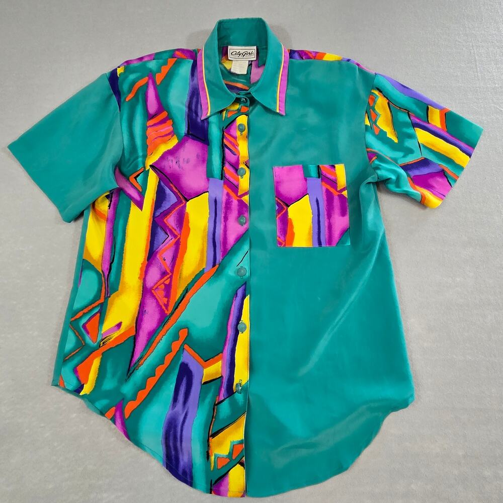 PREO-City Girl Women's Short Sleeved Shirt Green w/Multicolor Geometric Design - Picture 3 of 15